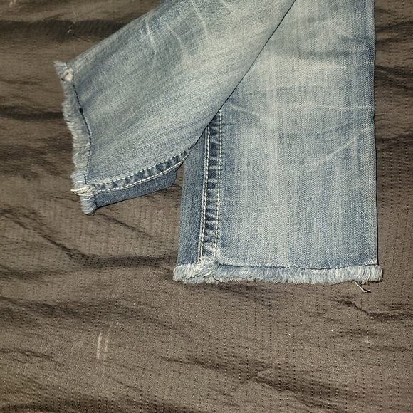 Miss Me Capri - Picture 5 of 9